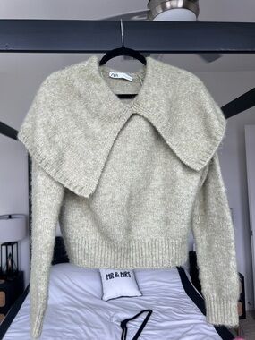 Zara Oversized Collar Cream Knit Sweater